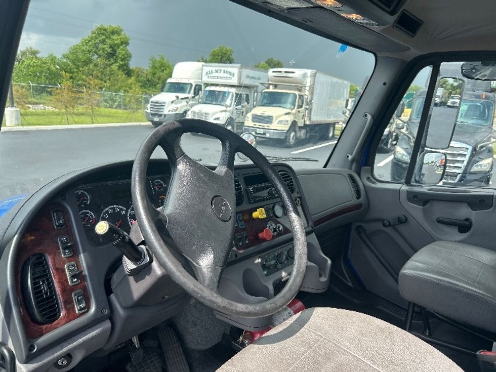 Day Cab Tractor-Heavy Duty Tractors-Freightliner-2020-M2-Tampa-FL-159,562\n\t\tmiles-$ 53,500 - Image 10
