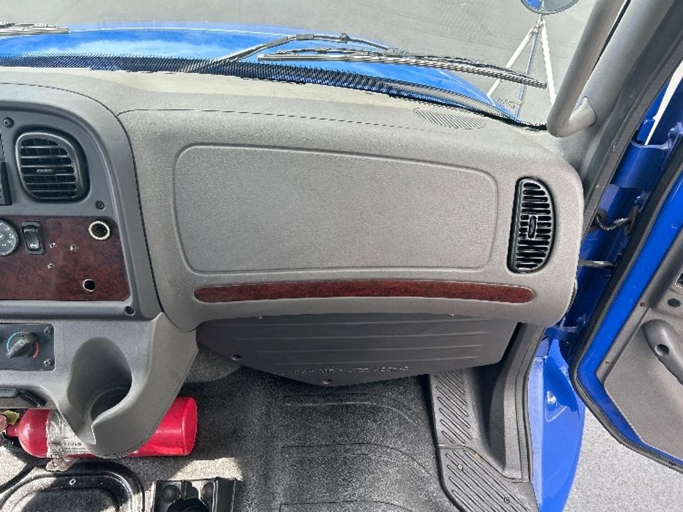 Day Cab Tractor-Heavy Duty Tractors-Freightliner-2020-M2-Tampa-FL-159,562\n\t\tmiles-$ 53,500 - Image 13