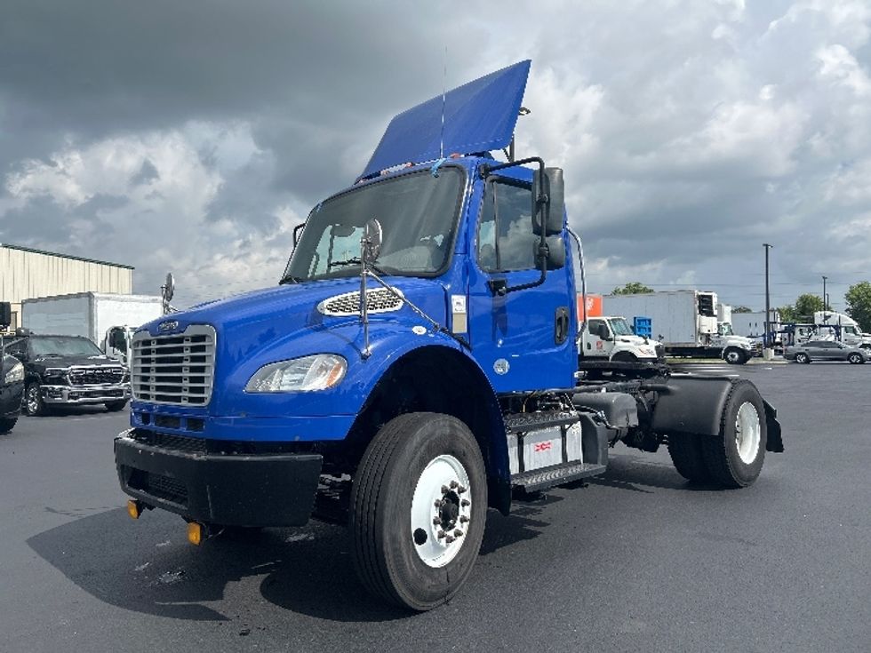 Day Cab Tractor-Heavy Duty Tractors-Freightliner-2020-M2-Tampa-FL-159,562\n\t\tmiles-$ 53,500 - Image 3