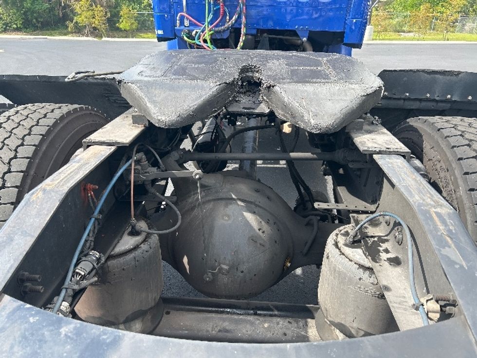 Day Cab Tractor-Heavy Duty Tractors-Freightliner-2020-M2-Tampa-FL-159,562\n\t\tmiles-$ 53,500 - Image 6