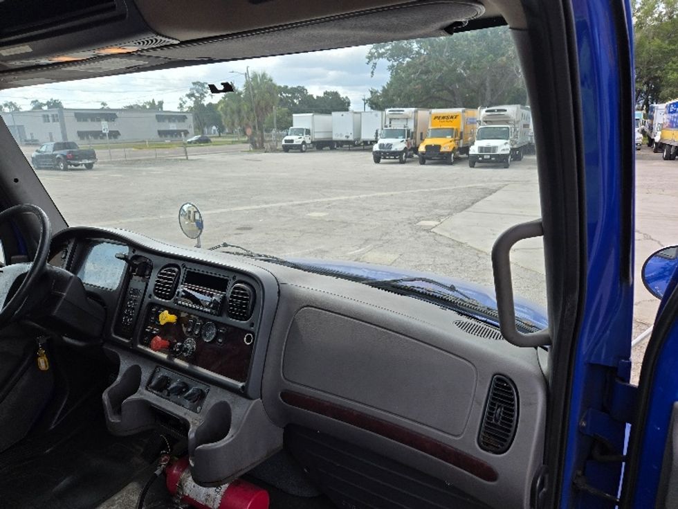 Day Cab Tractor-Heavy Duty Tractors-Freightliner-2020-M2-Tampa-FL-191,747\n\t\tmiles-$ 54,250 - Image 13