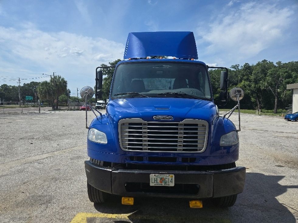 Day Cab Tractor-Heavy Duty Tractors-Freightliner-2020-M2-Tampa-FL-191,747\n\t\tmiles-$ 54,250 - Image 2