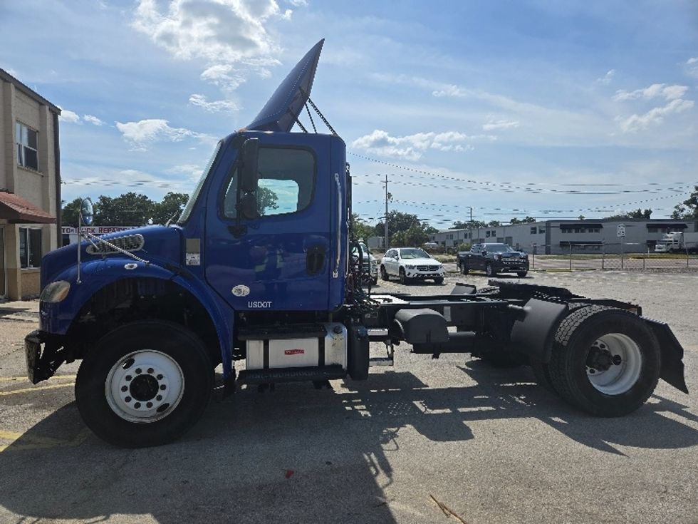 Day Cab Tractor-Heavy Duty Tractors-Freightliner-2020-M2-Tampa-FL-191,747\n\t\tmiles-$ 54,250 - Image 4