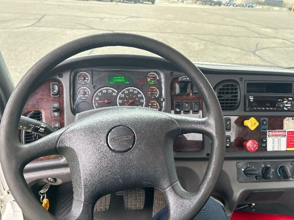 Day Cab Tractor-Heavy Duty Tractors-Freightliner-2020-M2-Warren-MI-172,084\n\t\tmiles-$ 46,750 - Image 11