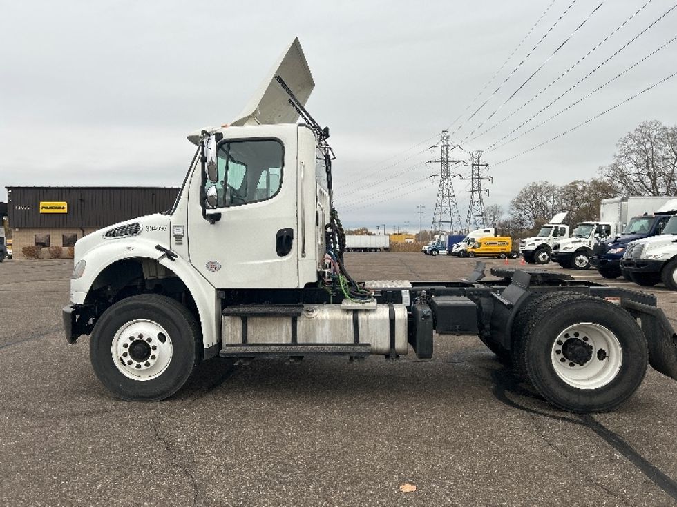 Day Cab Tractor-Heavy Duty Tractors-Freightliner-2020-M2-Warren-MI-172,084\n\t\tmiles-$ 46,750 - Image 4