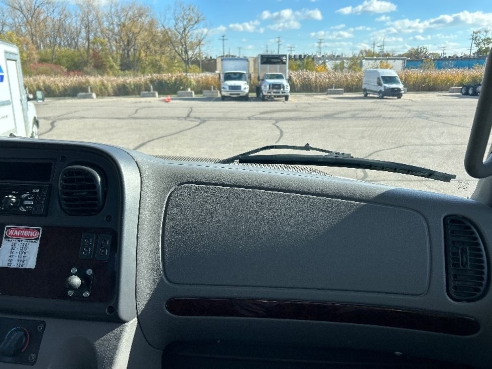 Day Cab Tractor-Heavy Duty Tractors-Freightliner-2020-M2-Warren-MI-187,914\n\t\tmiles-$ 45,750 - Image 13