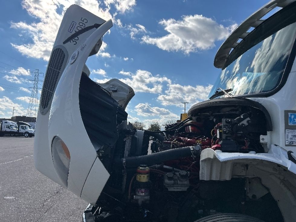 Day Cab Tractor-Heavy Duty Tractors-Freightliner-2020-M2-Warren-MI-187,914\n\t\tmiles-$ 45,750 - Image 16