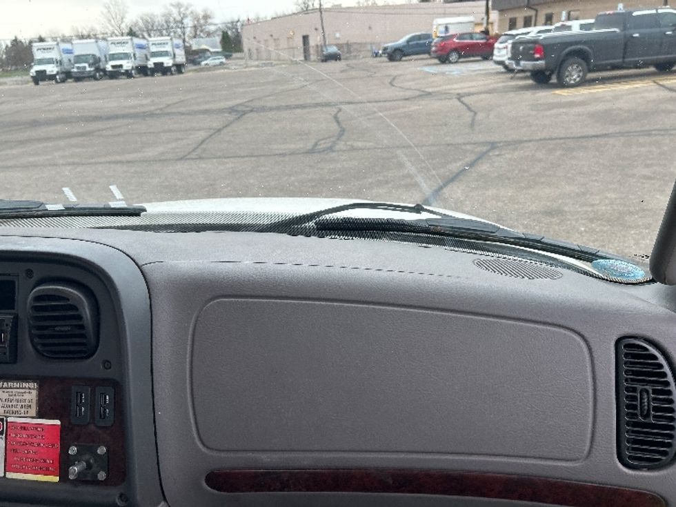 Day Cab Tractor-Heavy Duty Tractors-Freightliner-2020-M2-Warren-MI-310,090\n\t\tmiles-$ 38,000 - Image 13