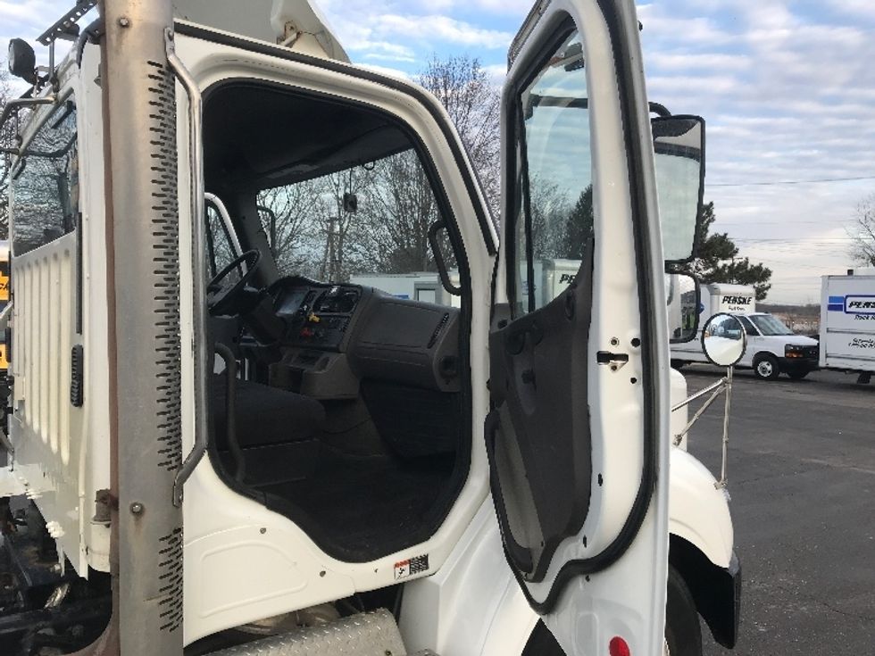 Day Cab Tractor-Heavy Duty Tractors-Freightliner-2020-M211242S-Akron-OH-410,883\n\t\tmiles-$ 23,500 - Image 12