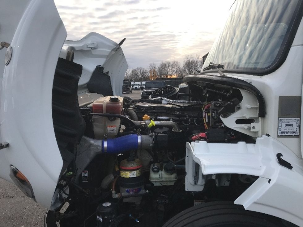 Day Cab Tractor-Heavy Duty Tractors-Freightliner-2020-M211242S-Akron-OH-410,883\n\t\tmiles-$ 23,500 - Image 16