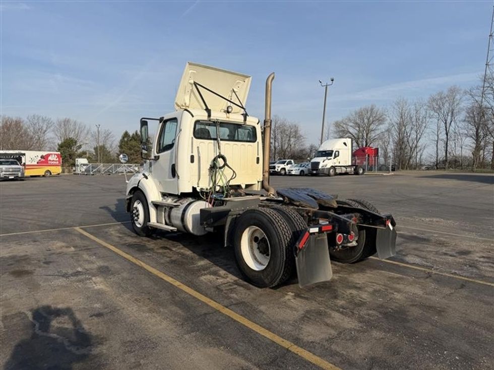 Day Cab Tractor-Heavy Duty Tractors-Freightliner-2020-M211242S-Akron-OH-410,883\n\t\tmiles-$ 23,500 - Image 5