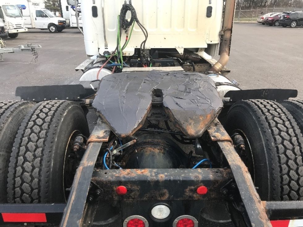 Day Cab Tractor-Heavy Duty Tractors-Freightliner-2020-M211242S-Akron-OH-410,883\n\t\tmiles-$ 23,500 - Image 6