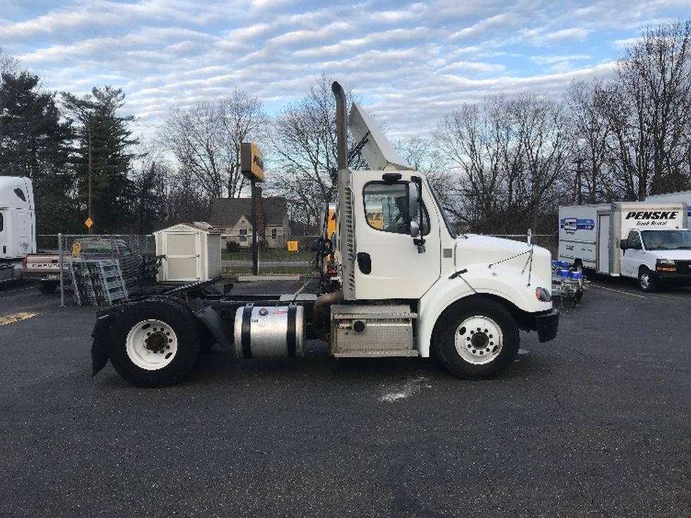 Day Cab Tractor-Heavy Duty Tractors-Freightliner-2020-M211242S-Akron-OH-410,883\n\t\tmiles-$ 23,500 - Image 8