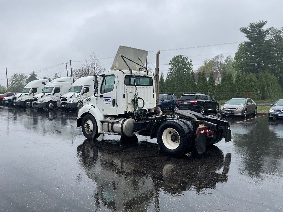 Day Cab Tractor-Heavy Duty Tractors-Freightliner-2020-M211242S-Canton-OH-415,893\n\t\tmiles-$ 24,750 - Image 5