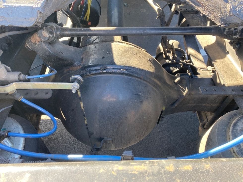 Day Cab Tractor-Heavy Duty Tractors-Freightliner-2020-M211242S-Harrisburg-PA-102,533\n\t\tmiles-$ 36,000 - Image 6