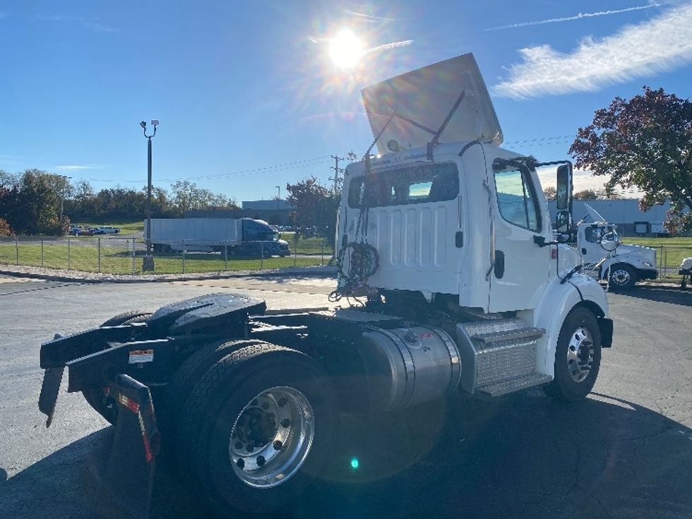 Day Cab Tractor-Heavy Duty Tractors-Freightliner-2020-M211242S-Harrisburg-PA-114,814\n\t\tmiles-$ 36,000 - Image 7