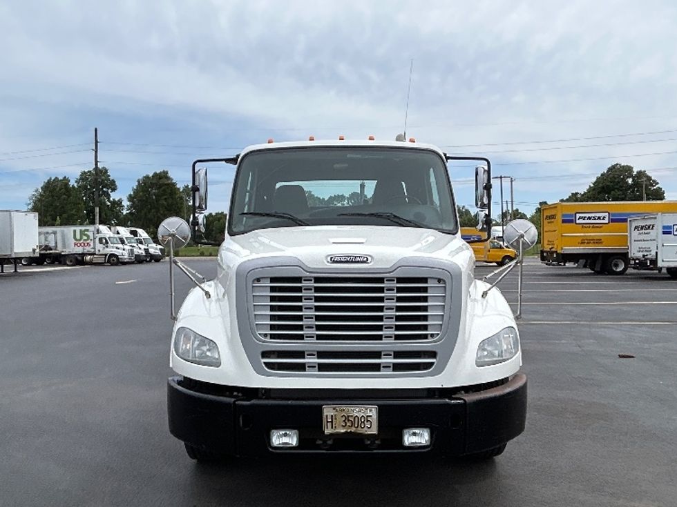 Day Cab Tractor-Heavy Duty Tractors-Freightliner-2020-M211242S-Lowell-AR-104,584\n\t\tmiles-$ 33,000 - Image 2