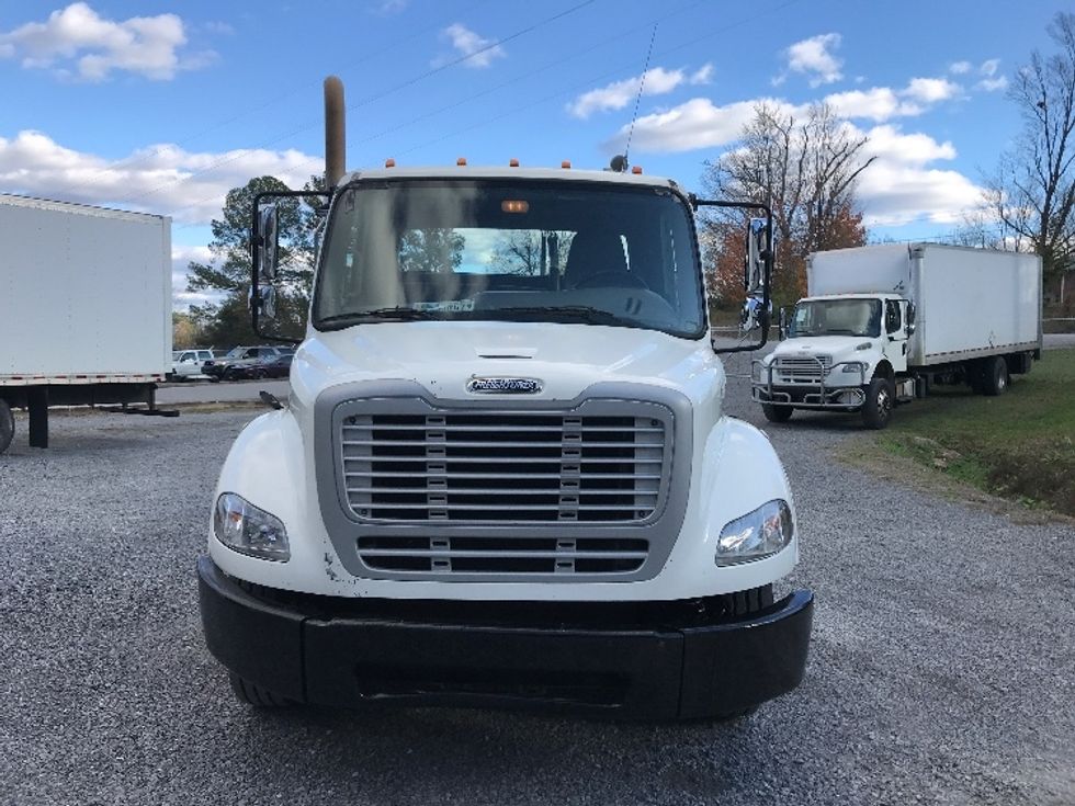 Day Cab Tractor-Heavy Duty Tractors-Freightliner-2020-M211264S-Cleveland-TN-322,430\n\t\tmiles-$ 57,750 - Image 2
