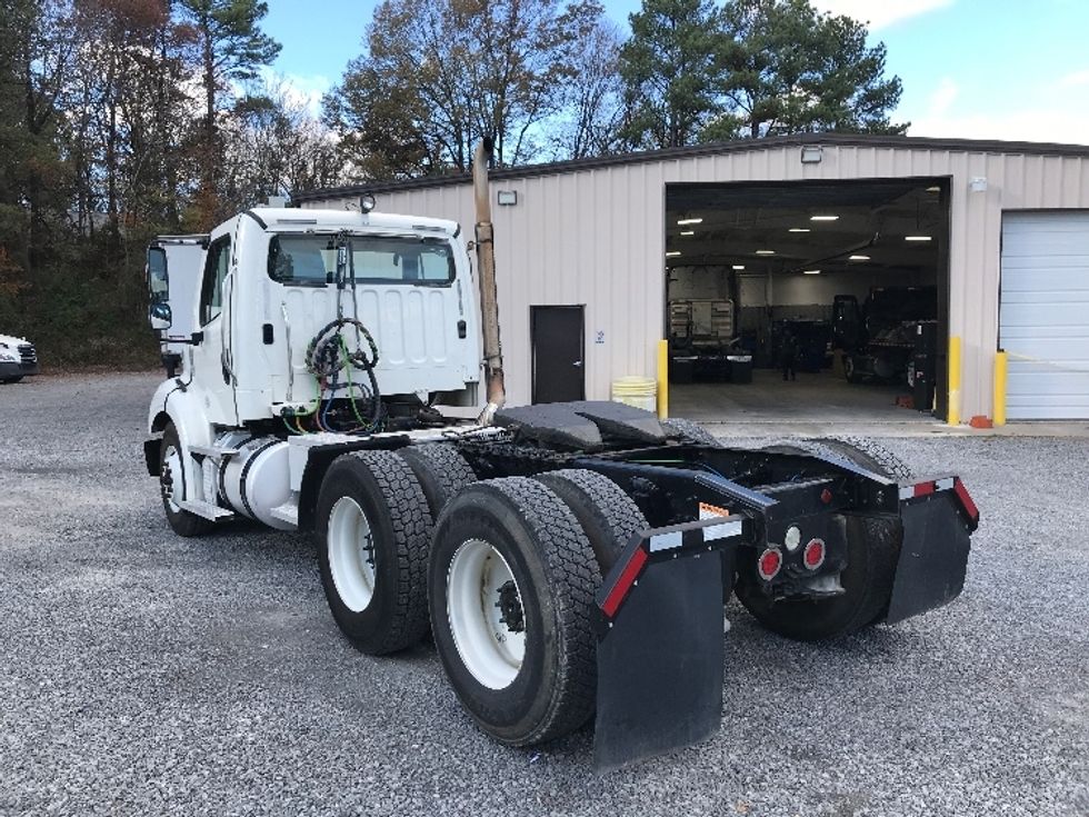 Day Cab Tractor-Heavy Duty Tractors-Freightliner-2020-M211264S-Cleveland-TN-322,430\n\t\tmiles-$ 57,750 - Image 5