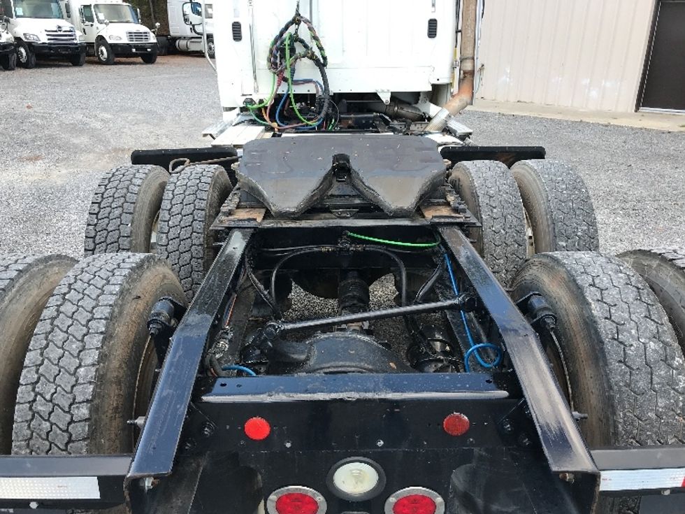 Day Cab Tractor-Heavy Duty Tractors-Freightliner-2020-M211264S-Cleveland-TN-322,430\n\t\tmiles-$ 57,750 - Image 6