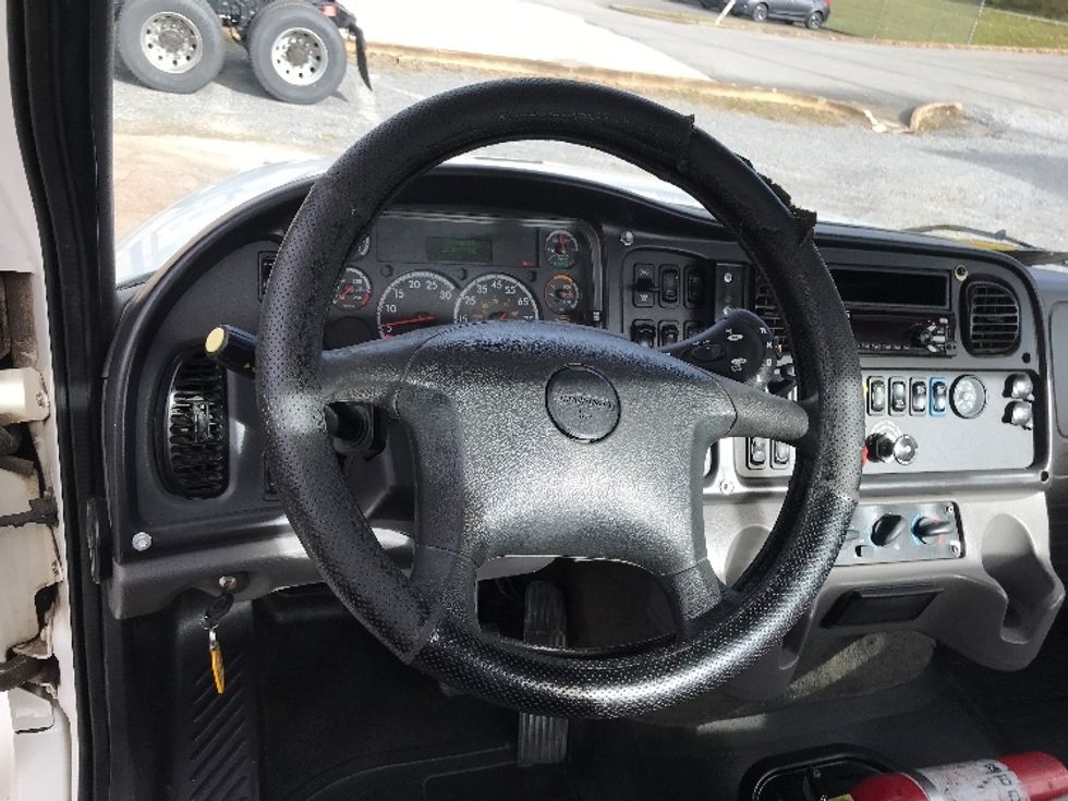 Day Cab Tractor-Heavy Duty Tractors-Freightliner-2020-M211264S-Cleveland-TN-382,814\n\t\tmiles-$ 47,750 - Image 11