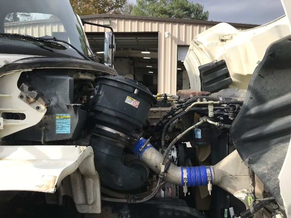 Day Cab Tractor-Heavy Duty Tractors-Freightliner-2020-M211264S-Cleveland-TN-382,814\n\t\tmiles-$ 47,750 - Image 15