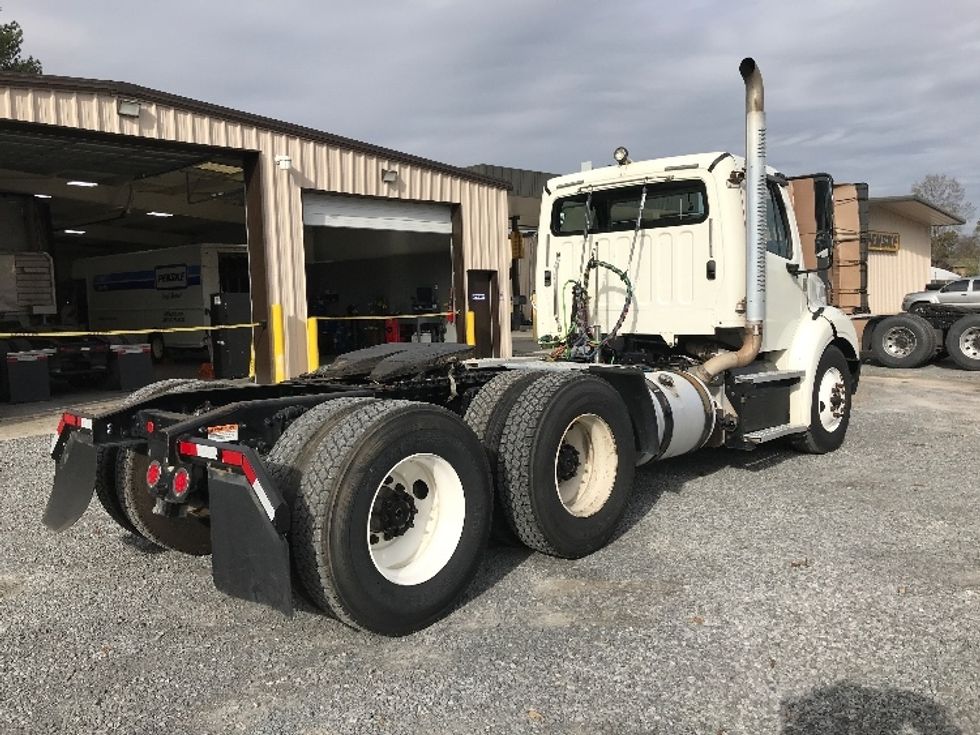 Day Cab Tractor-Heavy Duty Tractors-Freightliner-2020-M211264S-Cleveland-TN-382,814\n\t\tmiles-$ 47,750 - Image 7