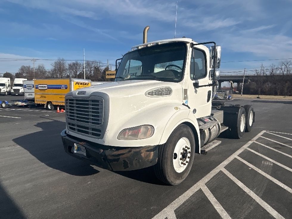 Day Cab Tractor-Heavy Duty Tractors-Freightliner-2020-M211264S-Louisville-KY-494,142\n\t\tmiles-$ 27,500 - Image 3