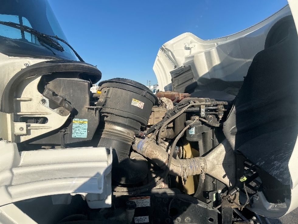 Day Cab Tractor-Heavy Duty Tractors-Freightliner-2020-M211264S-Obetz-OH-296,394\n\t\tmiles-$ 44,500 - Image 15