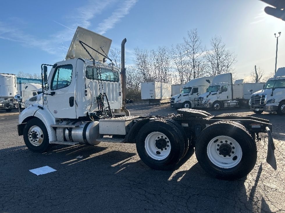 Day Cab Tractor-Heavy Duty Tractors-Freightliner-2020-M211264S-Obetz-OH-296,394\n\t\tmiles-$ 44,500 - Image 5