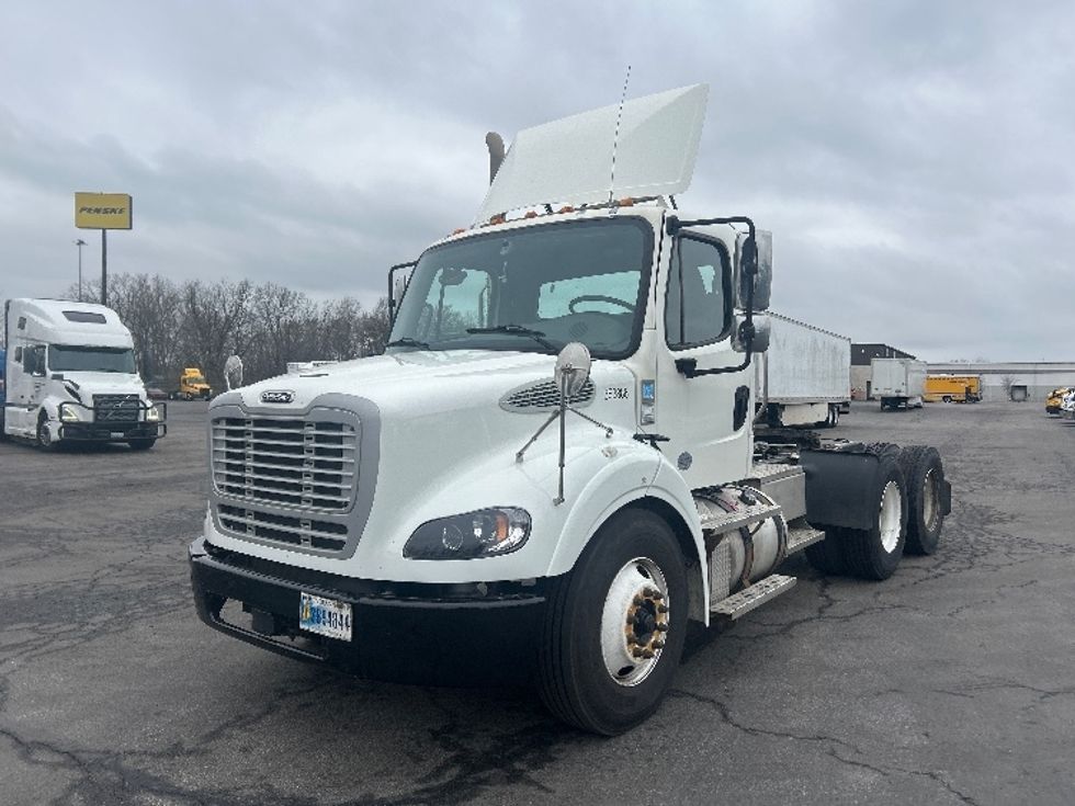 Day Cab Tractor-Heavy Duty Tractors-Freightliner-2020-M211264S-Obetz-OH-353,557\n\t\tmiles-$ 38,500 - Image 3