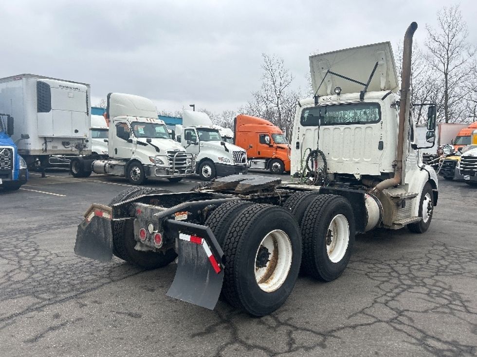 Day Cab Tractor-Heavy Duty Tractors-Freightliner-2020-M211264S-Obetz-OH-353,557\n\t\tmiles-$ 38,500 - Image 7