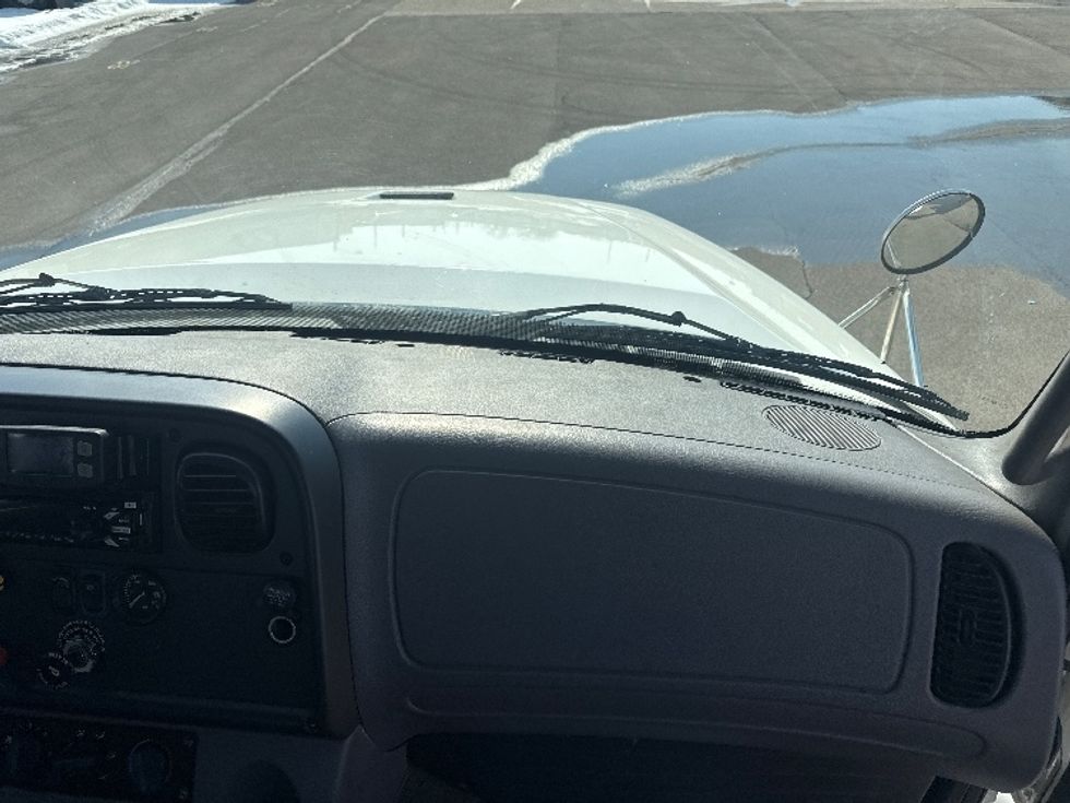 Day Cab Tractor-Heavy Duty Tractors-Freightliner-2020-M211264S-Obetz-OH-368,683\n\t\tmiles-$ 37,750 - Image 13