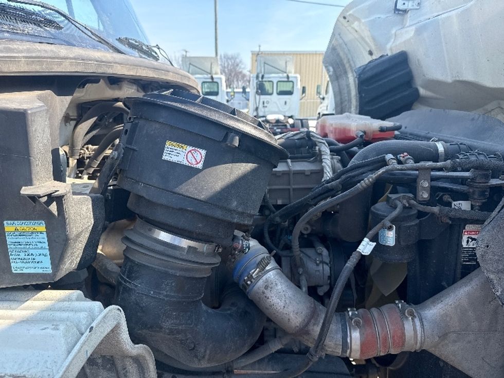 Day Cab Tractor-Heavy Duty Tractors-Freightliner-2020-M211264S-Obetz-OH-368,683\n\t\tmiles-$ 37,750 - Image 15