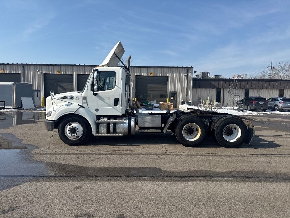 Day Cab Tractor-Heavy Duty Tractors-Freightliner-2020-M211264S-Obetz-OH-368,683\n\t\tmiles-$ 37,750 - Image 4