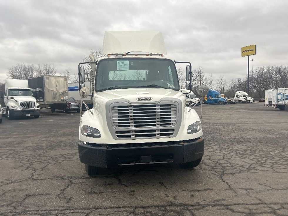 Day Cab Tractor-Heavy Duty Tractors-Freightliner-2020-M211264S-Obetz-OH-371,558\n\t\tmiles-$ 37,750 - Image 2