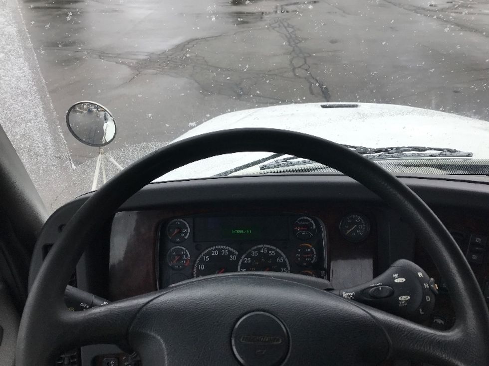 Day Cab Tractor-Heavy Duty Tractors-Freightliner-2020-M211264S-Pewaukee-WI-147,899\n\t\tmiles-$ 56,000 - Image 11