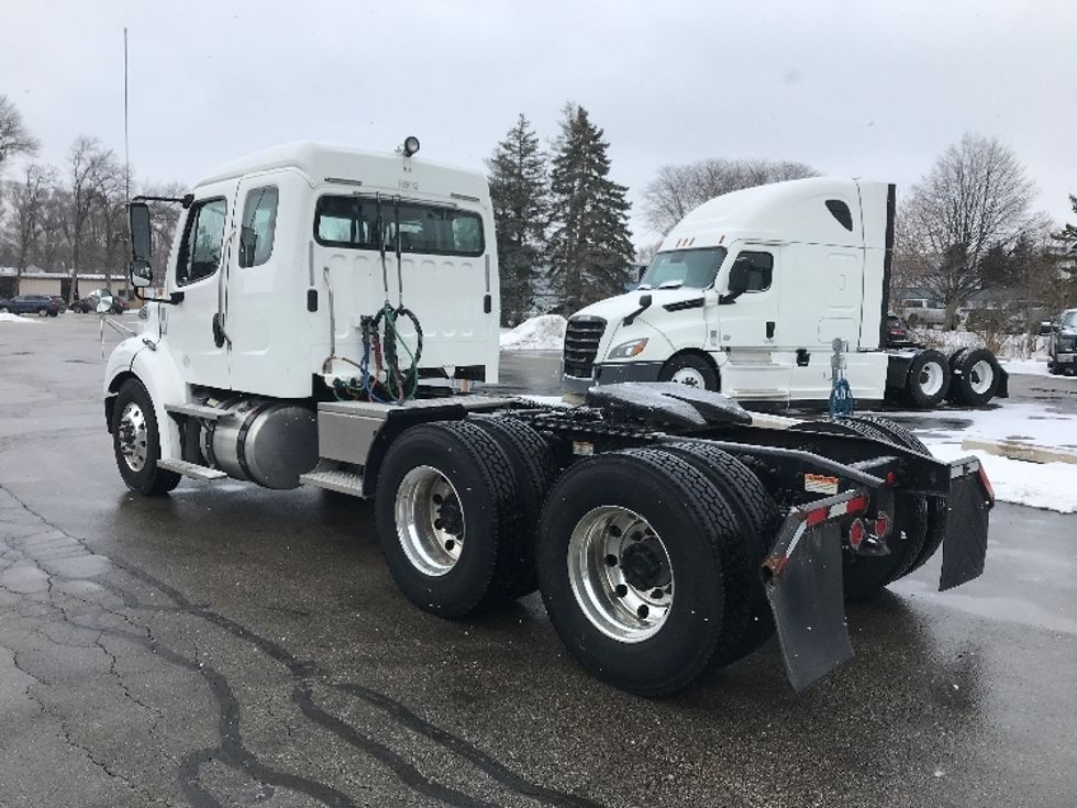 Day Cab Tractor-Heavy Duty Tractors-Freightliner-2020-M211264S-Pewaukee-WI-147,899\n\t\tmiles-$ 56,000 - Image 5