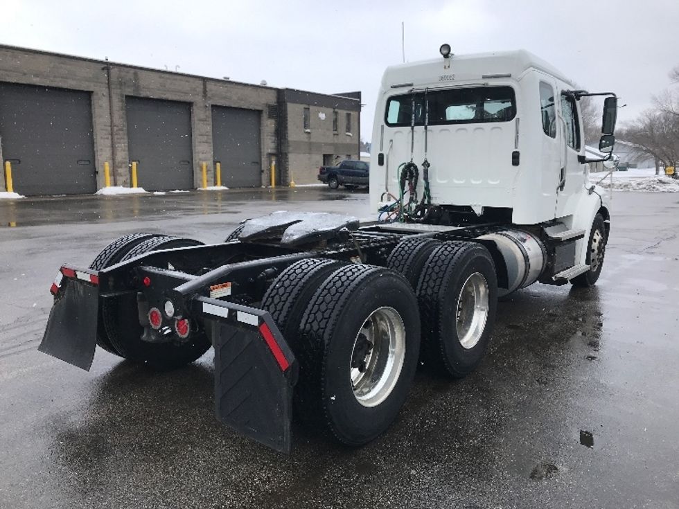 Day Cab Tractor-Heavy Duty Tractors-Freightliner-2020-M211264S-Pewaukee-WI-147,899\n\t\tmiles-$ 56,000 - Image 7