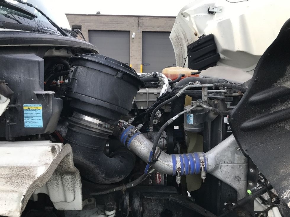 Day Cab Tractor-Heavy Duty Tractors-Freightliner-2020-M211264S-Pewaukee-WI-73,566\n\t\tmiles-$ 60,000 - Image 16