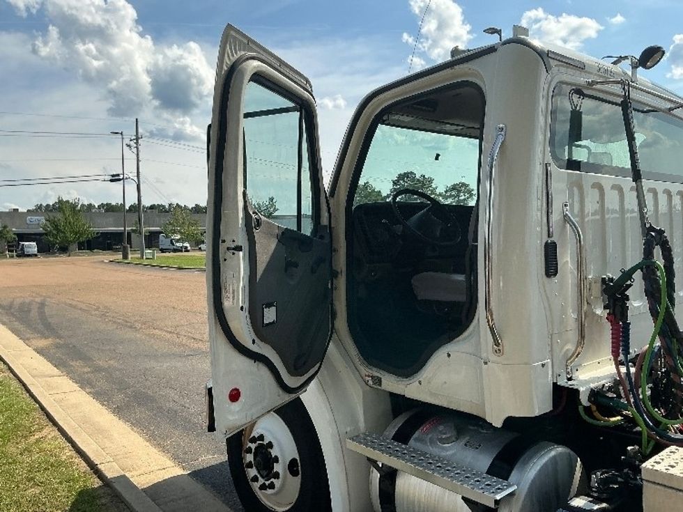 2020 Freightliner M2 112 Medium Duty photo 9