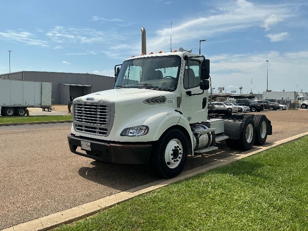 Day Cab Tractor-Heavy Duty Tractors-Freightliner-2020-M211264S-Richland-MS-169,874\n\t\tmiles-$ 53,000 - Image 3