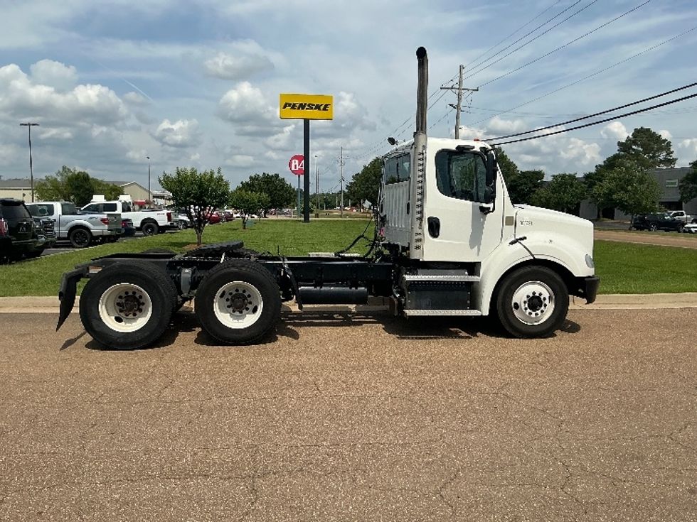 Day Cab Tractor-Heavy Duty Tractors-Freightliner-2020-M211264S-Richland-MS-169,874\n\t\tmiles-$ 53,000 - Image 8