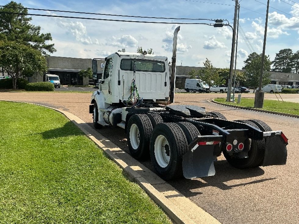Day Cab Tractor-Heavy Duty Tractors-Freightliner-2020-M211264S-Richland-MS-192,737\n\t\tmiles-$ 51,750 - Image 5