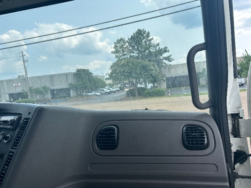 Day Cab Tractor-Heavy Duty Tractors-Freightliner-2020-M211264S-Richland-MS-229,660\n\t\tmiles-$ 49,500 - Image 13