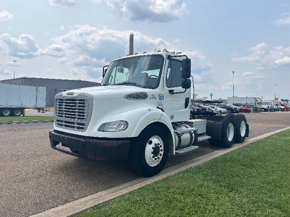 Day Cab Tractor-Heavy Duty Tractors-Freightliner-2020-M211264S-Richland-MS-229,660\n\t\tmiles-$ 49,500 - Image 3