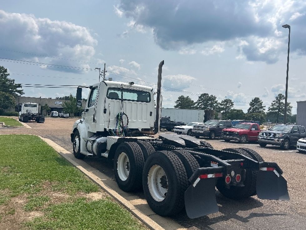 Day Cab Tractor-Heavy Duty Tractors-Freightliner-2020-M211264S-Richland-MS-267,067\n\t\tmiles-$ 46,750 - Image 5