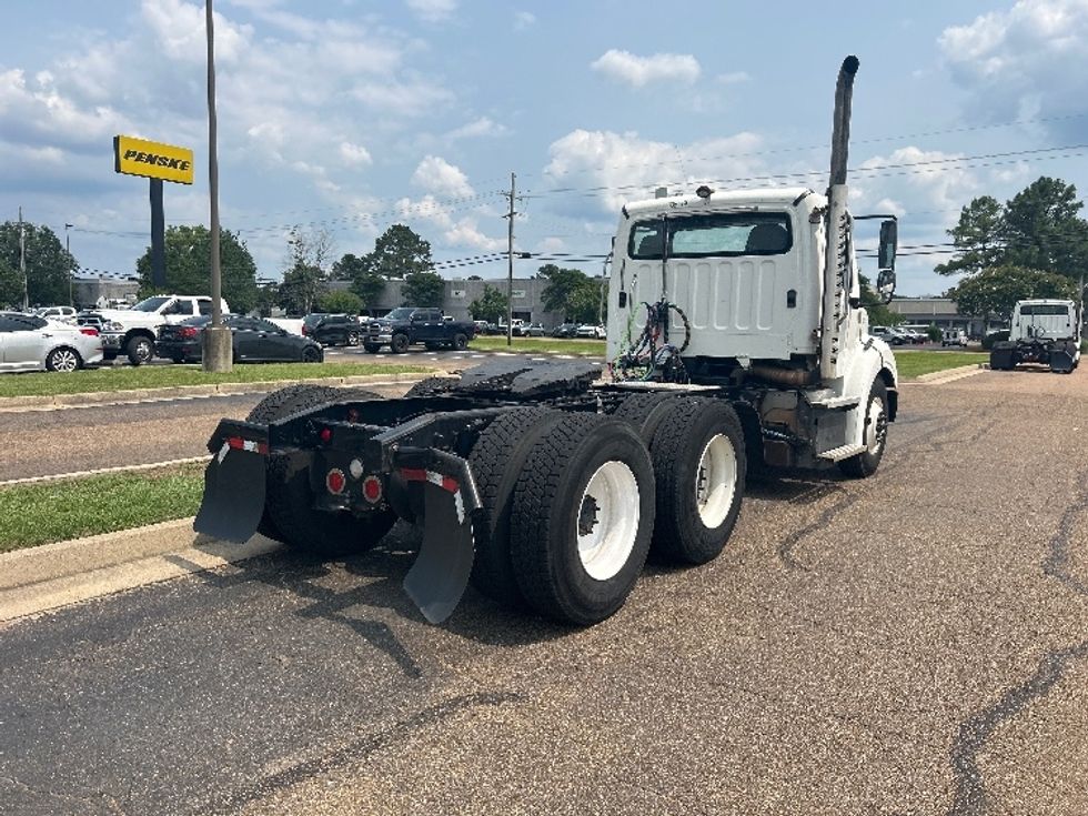 Day Cab Tractor-Heavy Duty Tractors-Freightliner-2020-M211264S-Richland-MS-267,067\n\t\tmiles-$ 46,750 - Image 7