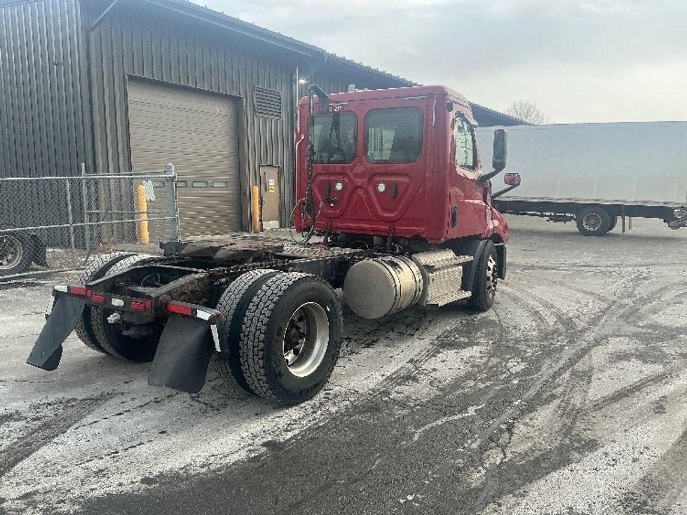 Day Cab Tractor-Heavy Duty Tractors-Freightliner-2020-T11642ST-Albany-NY-185,690\n\t\tmiles-$ 37,750 - Image 7