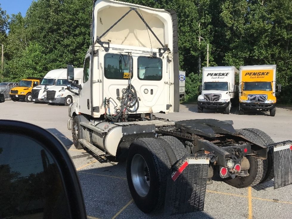 Day Cab Tractor-Heavy Duty Tractors-Freightliner-2020-T11642ST-Asheville-NC-463,802\n\t\tmiles-$ 38,750 - Image 5